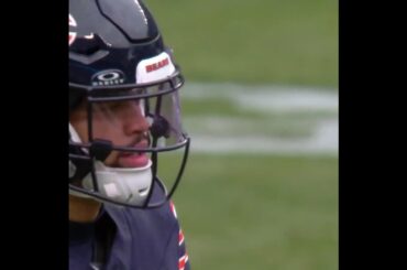 Jack Campbell with a Fumble Recovery vs. Chicago Bears