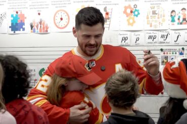 Weegar & Bean help launch 'CGY Champs' | Calgary Flames