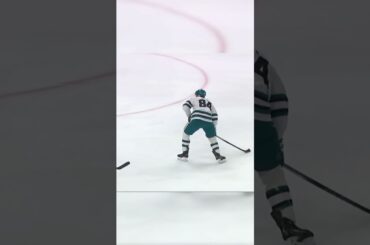 JAN RUTTA 1. GÓL V NHL SEZÓNA 2024/2025 #shorts #nhl #rutta #hokej #česko