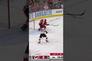 TOE-tally awesome save from Necas! 😎🦶