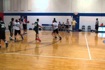 Caleb Jones Hits a 3-Pointer from the Wing