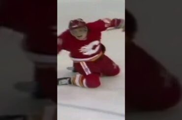Iconic Moments: Theo Fleury CRAZY Goal Celebration!