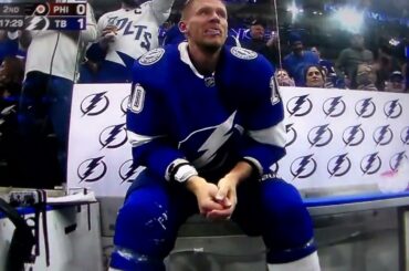 NHL hockey fight - Corey Perry(Lightning) vs. Justin Braun(Flyers)