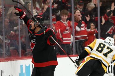 Sweet 600! Aho's OT goal gives him 600 career points! 🇫🇮 🤯 Aho saavuttaa 600 tehopisteen rajapyykin