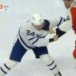 Dewar fights Farabee (w/Joe Bowen)