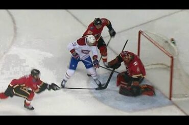 Deslauriers bats Froese’s rebound out of mid-air to score