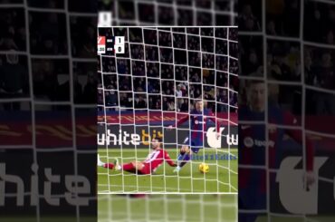 Joao Felix saves Robert Lewandowski - FC Barcelona vs Athletico Madrid #shorts #football