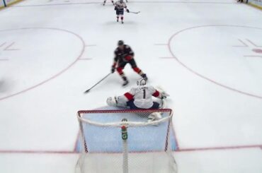 Ducks’ Manson dekes around Panthers' Luongo for breakaway goal