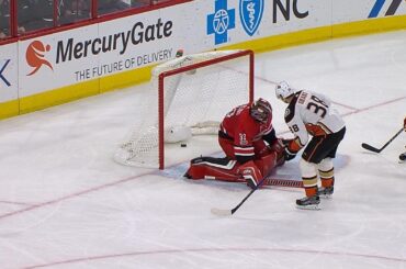 10/29/17 Condensed Game: Ducks @ Hurricanes