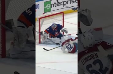 Butt goal!! 🚨😅