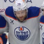 Oilers' McDavid Tees Up Draisaitl For Sweet One-Timer vs. Blues
