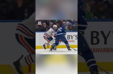 Anyone think this was a legal hit?😵 (Reeves & Nurse)