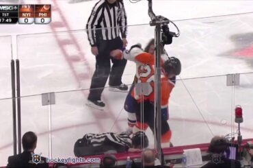Matt Martin vs Ryan White Feb 5, 2015