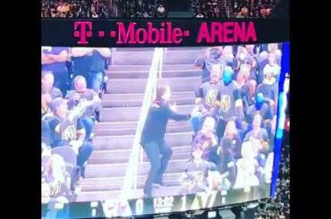 Blue & Gold mix well in Vegas!