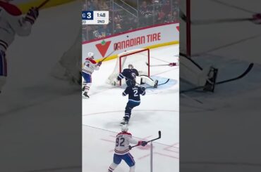 Hellebuyck: 1, Laine: 0 😬