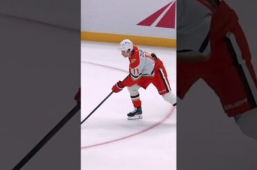 Zegras & Leo in the Shootout: UNFAIR 🤩