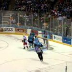 Hellberg makes big shorthanded save