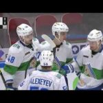 19-летний Радион Амиров забивает 1 шайбу в матче