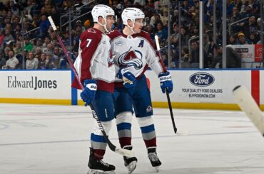 Cale Makar! 3rd fastest defenseman EVER to reach point #400! 🥬🐶4️⃣0️⃣0️⃣