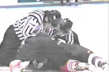 Sylvain Plamondon vs. Jonathan St-Louis LHJMQ 1999