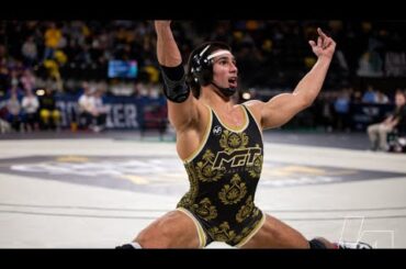 Crazy Ending to AJ Ferrari vs Zach Glazier (Hawkeyes) wrestling match.