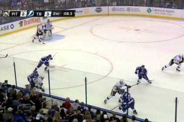 Gotta See It: Letang hurting after taking check at the boards