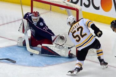 Sergei Bobrovsky stones Kuraly on 2-on-0 shorthanded chance