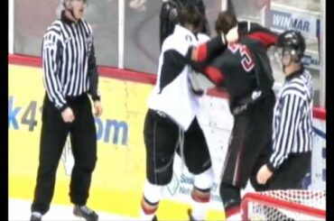 Jaynen Rissling vs Joel Edmundson Nov 23, 2011