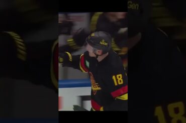 GOAL Sam Lafferty Vancouver Canucks v San Jose Sharks 3-1 NHL 2023-24#shorts
