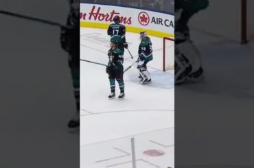 Jake Muzzin's 1st Goal As A Leaf!!  (Feb 4, 2019)  #leafs #hockey