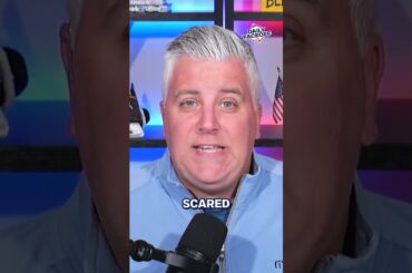 Elias Pettersson has some serious issues