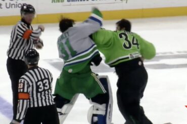 ECHL Goalie Fight: Will Cranley (FLA) Vs. Evan Cormier (SAV)