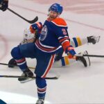 Oilers' Connor Brown Bangs Home A Go-Ahead Backhand With 20 Seconds On The Clock