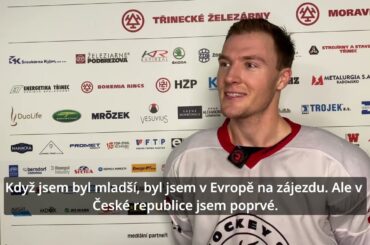 Obránce Adam Smith po prvním tréninku