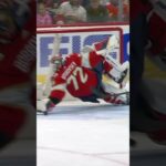 Просто нереальный сейв Сергея Бобровского