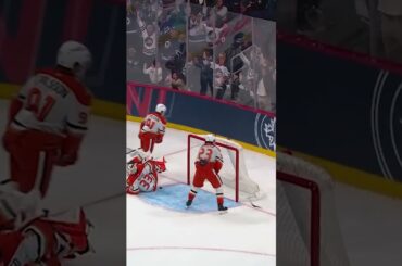 McTavish's stick didn't survive the season 😓