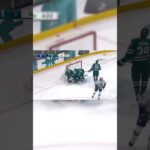 FILIP HRONEK 2. GÓL V NHL  SEZÓNA 2023/2024 #shorts #nhl #hronek  #hokej #česko