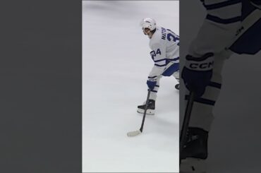 Auston Matthews and the Leafs strike first! 🍁🚨 🍁