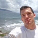 Andy Ference přeje Motoru z Anguilly