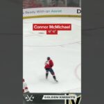 Shayne Gostisbehere reçoit une rondelle en pleine poire et Connor McMichael en profite! 🍐 #nhl