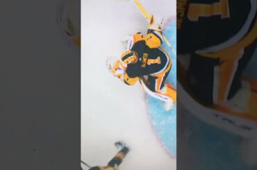Casey DeSmith flashing the leather. Big time NHL save!