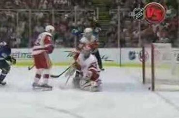 Blues vs. Red Wings 12/31/07 Erik Johnson Goal