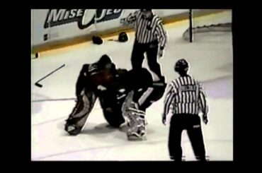 Kevin Lachance vs  Éric Salvail goalie fight LHJMQ 20 12 02