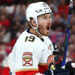 3 GOALS on 5 SHOTS for Florida in 1st!!! 🐀