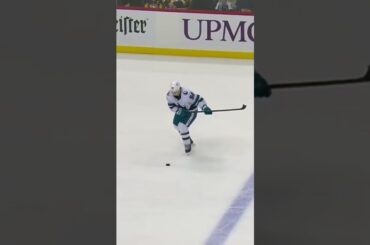 АЛЕКСАНДР БАРАБАНОВ ТАЩИТ В НХЛ! #shorts #хоккей