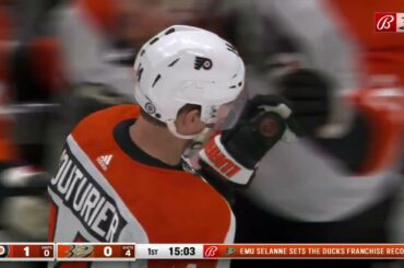 Yegor Zamula assists on Couturier's goal vs Ducks (10 nov 2023)