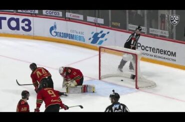 Robinson ties the game within 1 sec at regulation