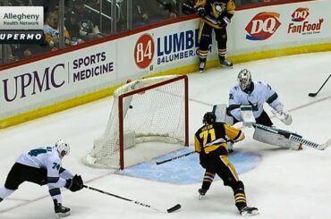 Martin Jones turns puck over, Evgeni Malkin makes him pay