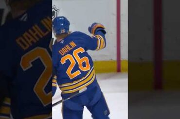 Dahlin dazzles to tie it up! 🤩🔥🚨🇸🇪 Snygga moves från Rasmus Dahlin!