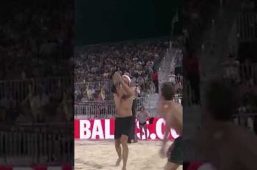 Taylor Crabb Can't Get Past Tri Bourne's MONSTER BLOCKS! | #beachvolleyball #volleyball #shorts